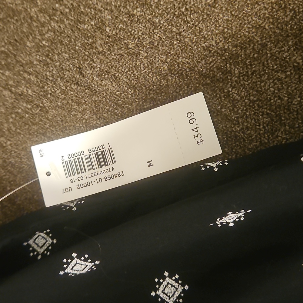 Old Navy Black and White Patterned Sleeveless Dress - Picture 5 of 6